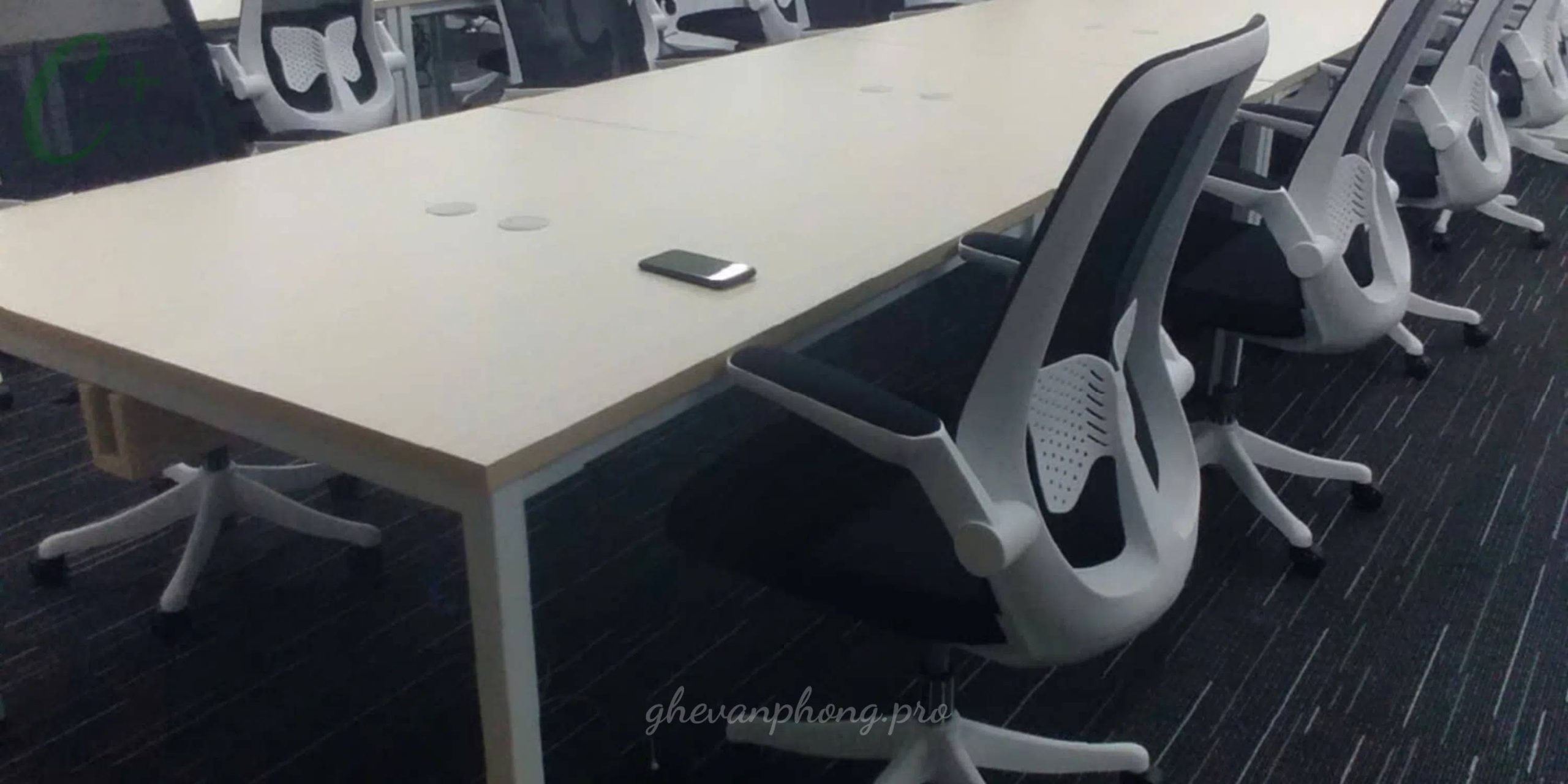 Bàn Giao Ghế Nhân Viên 2