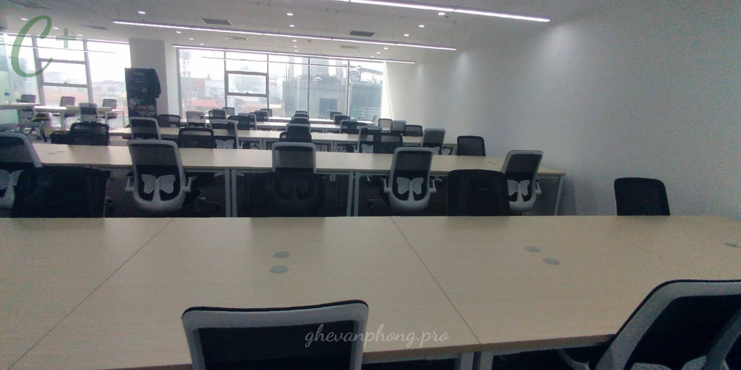 Bàn Giao Ghế Nhân Viên