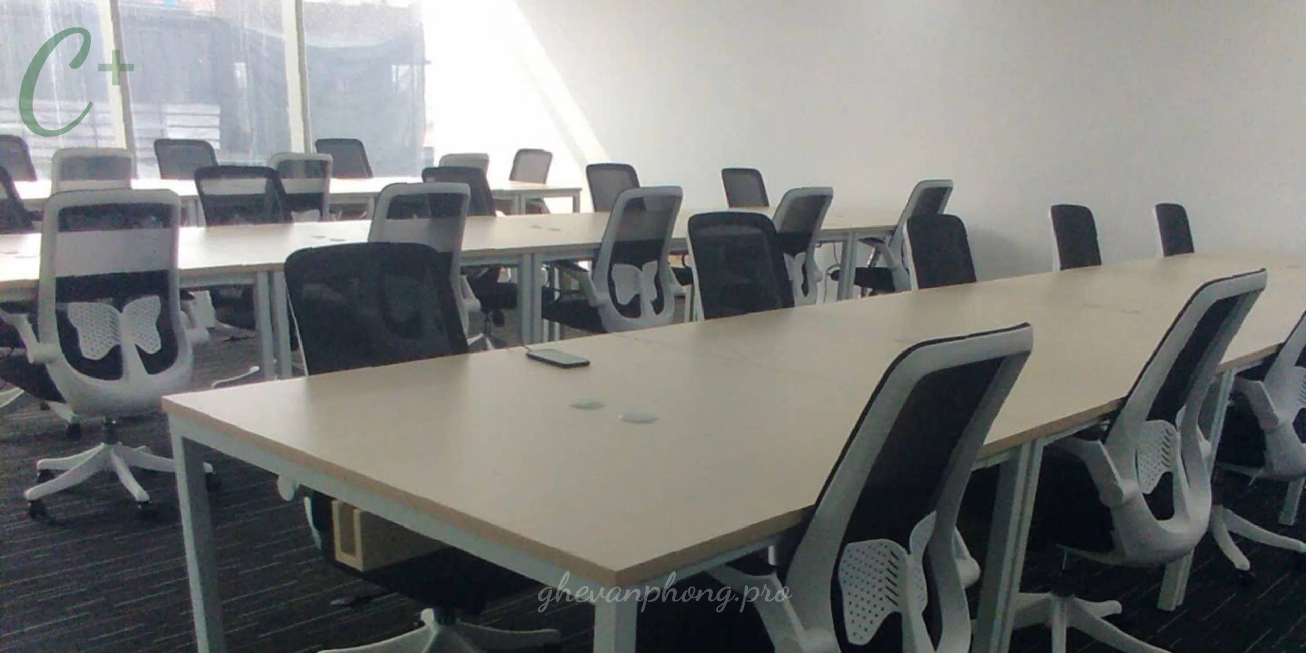 Bàn Giao Ghế Nhân Viên 4